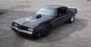 Pontiac Firebird "Smokey and the Bandit": A Drag Racing Icon